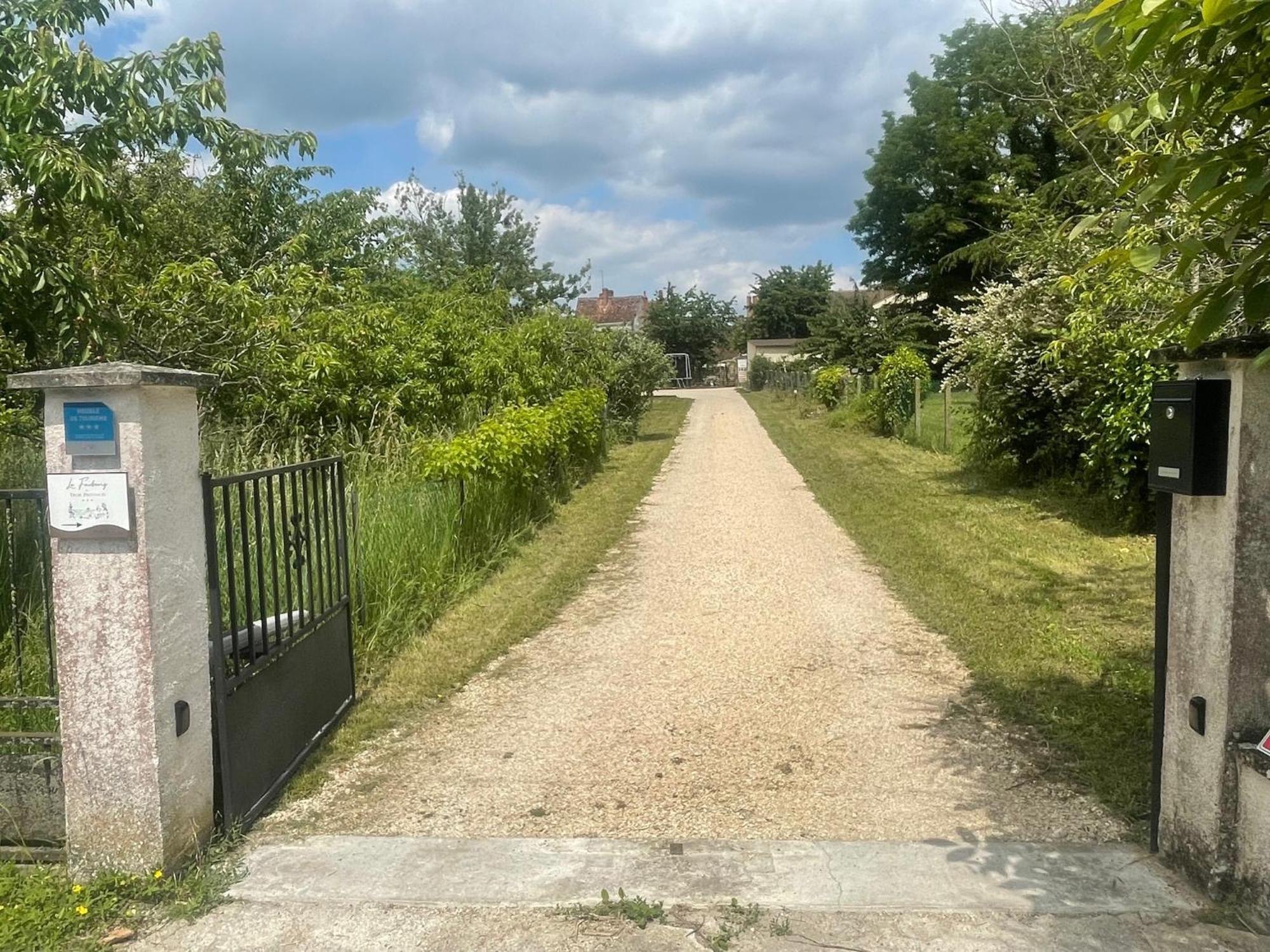 Le Faubourg Des Trois Provinces, Zoo De Beauval Apartment Noyers sur Cher Bagian luar foto